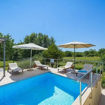 Eufemia By Briskva Villa *