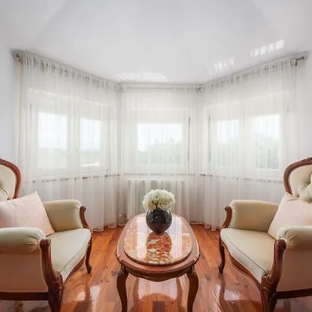 Eufemia By Briskva Βίλα Πόρετς