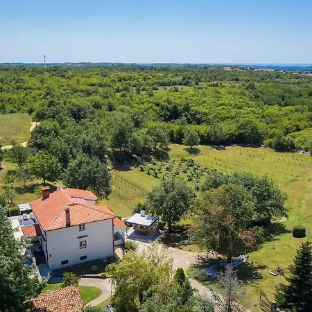 Eufemia Villa