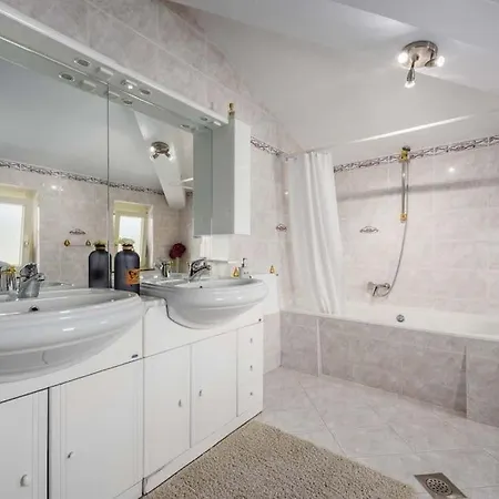 Villa Eufemia By Briskva Poreč