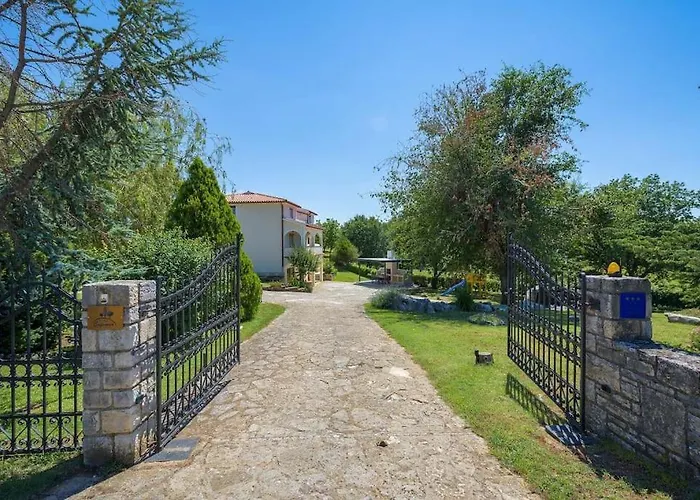 Eufemia By Briskva Vila