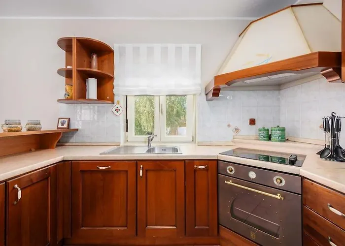 Vila Eufemia By Briskva *