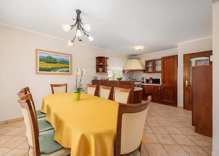 Vila Eufemia By Briskva