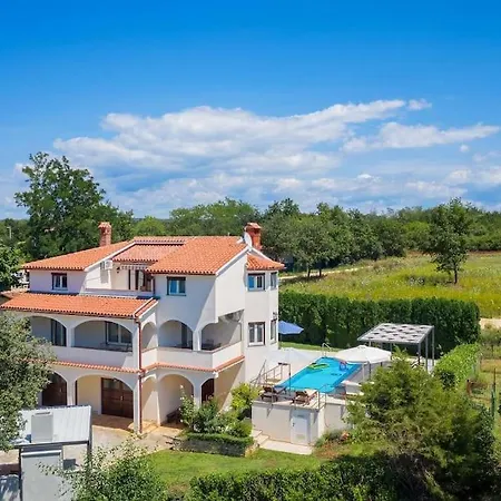 Eufemia By Briskva *